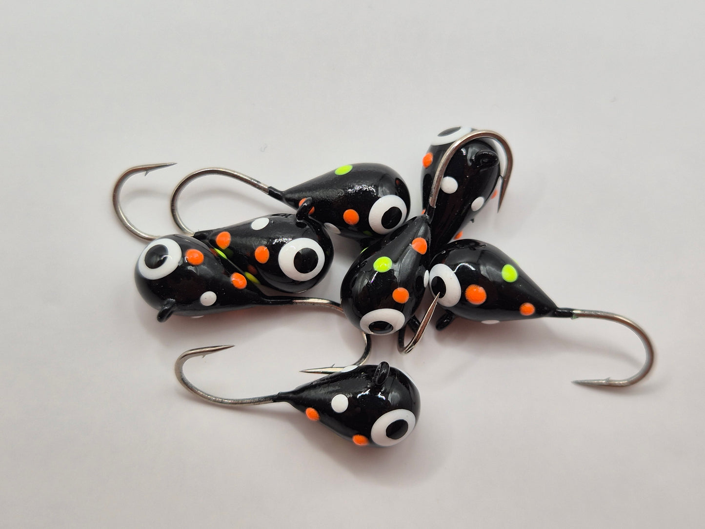 Hälsingemyskan Svart färgprick