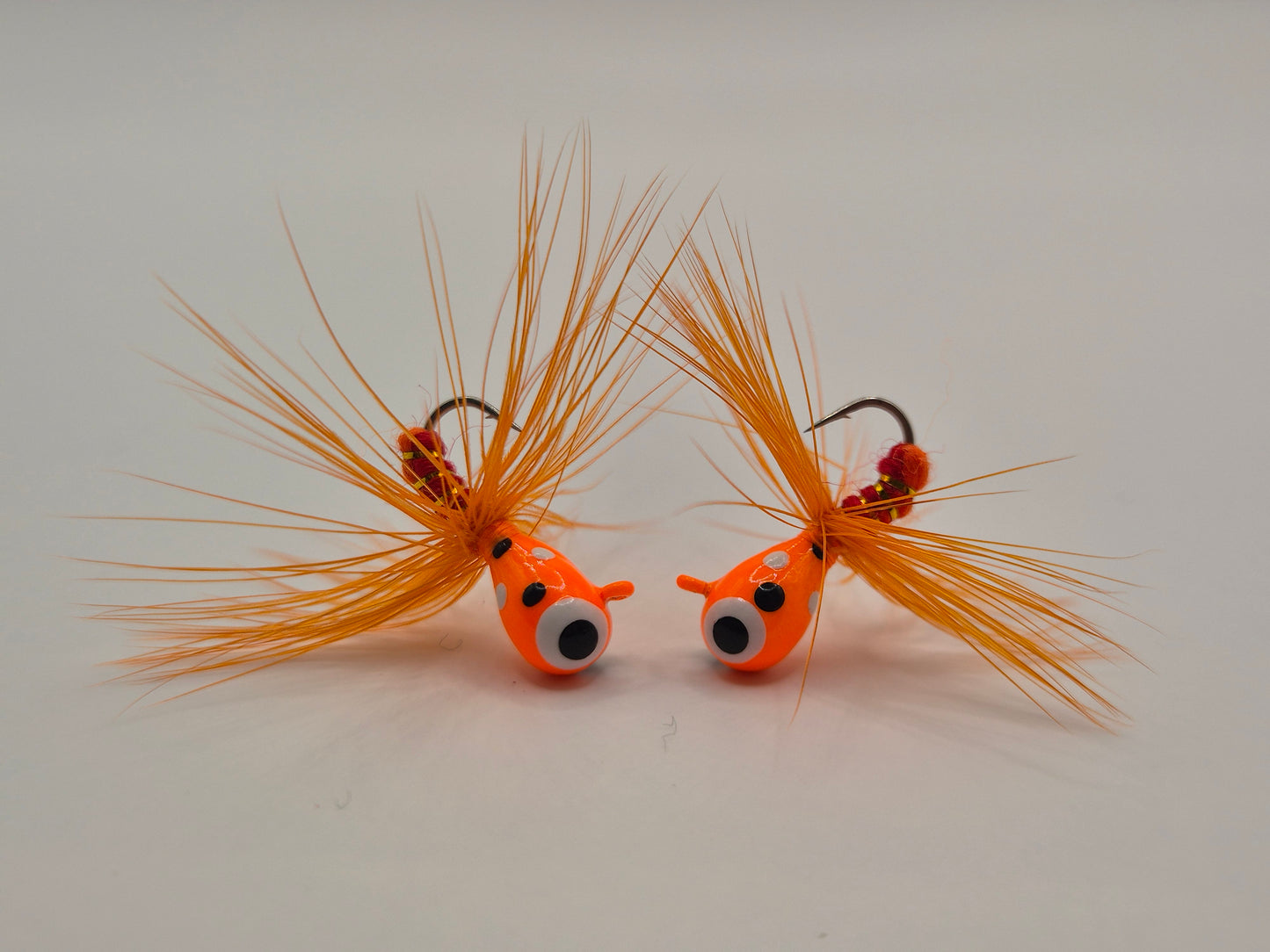 Hälsingemyskan Orange med prickar, orange fluga