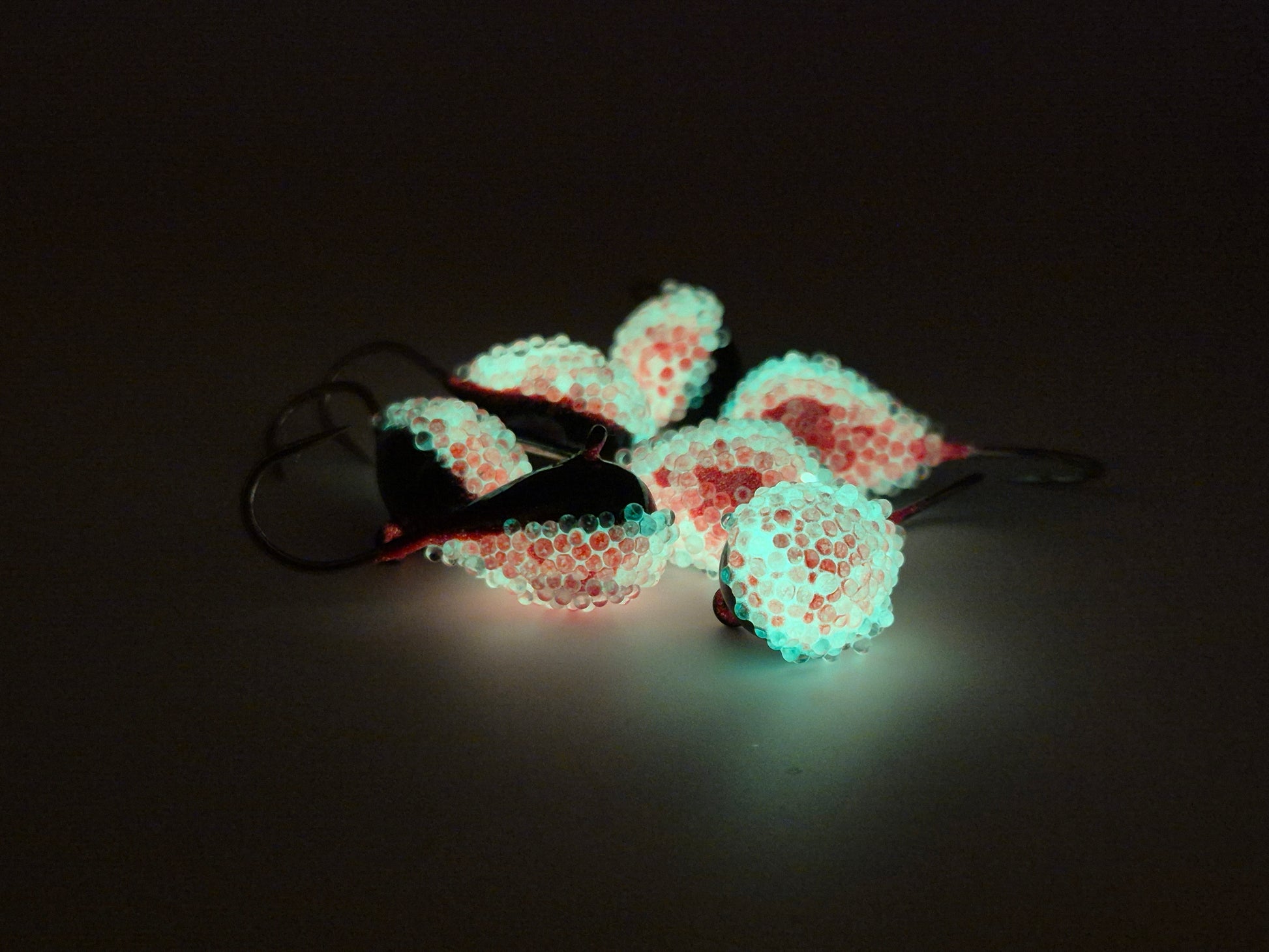 Hälsingemyskan Röd kaviar GLOW