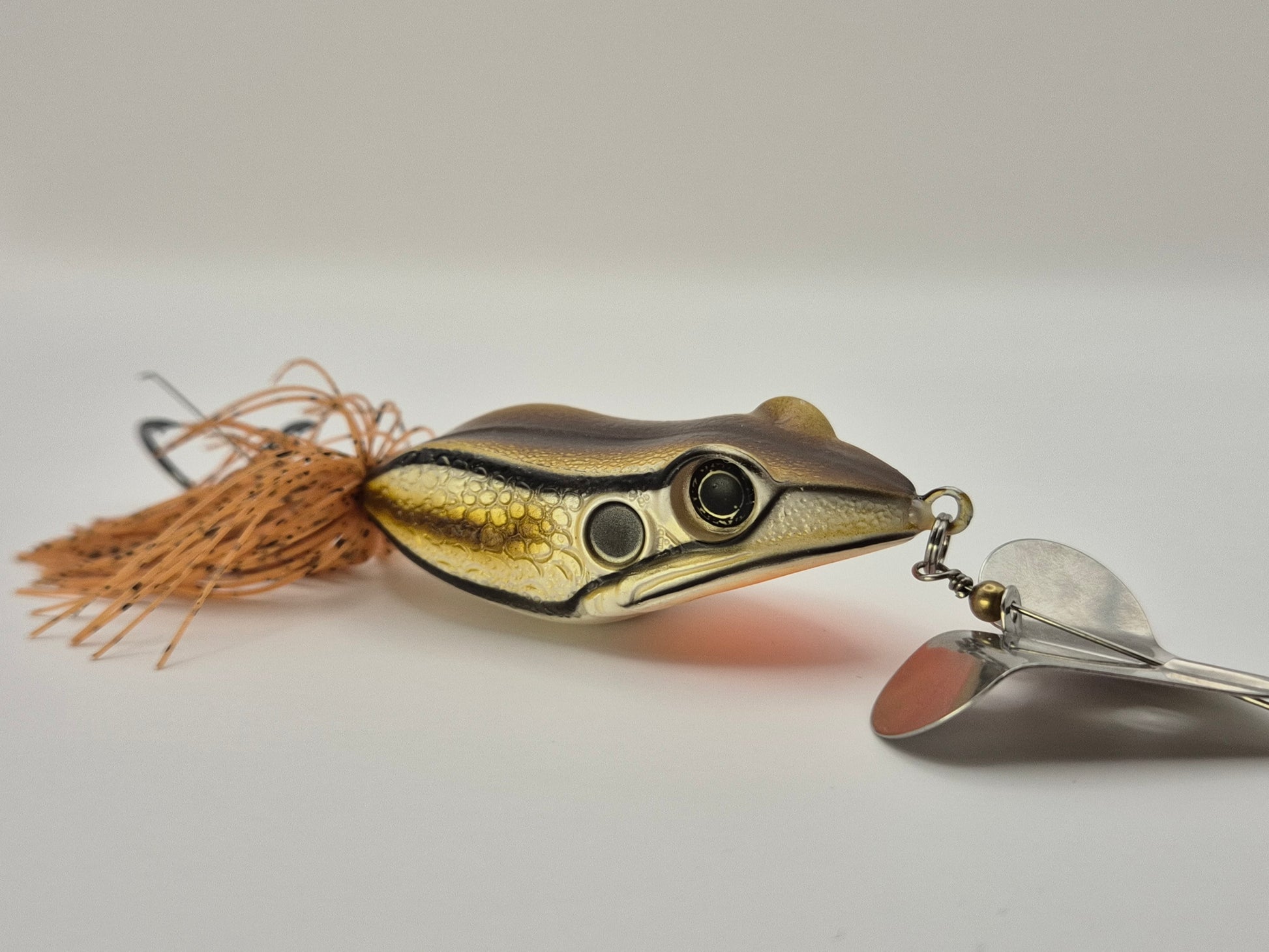 Killer Frog top water fishing bait buzzbait brown colour